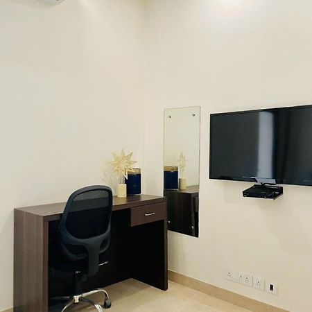 Olive Service Apartments - Dlf Cyber City Gurgáon Kültér fotó